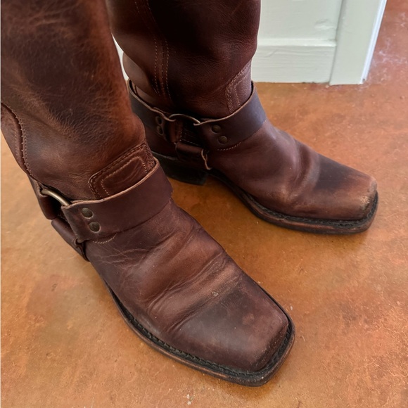 Frye Harness 12R Women's Brown Boots Size 6 - Picture 3 of 7